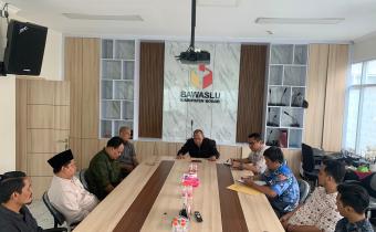 Totok Hariyono Sidak Bawaslu Kabupaten Bogor